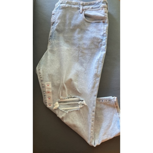 Old Navy Plus Extra Stretch Distressed Jeans Size 28 Women Plus NWT - Picture 3 of 7